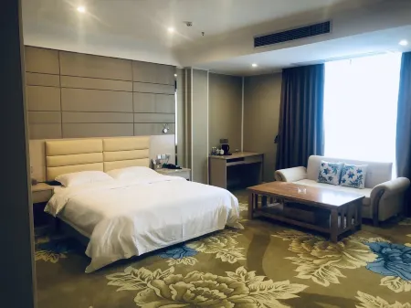 Lingshan Xinde Business Hotel (Xinwei Town Branch)