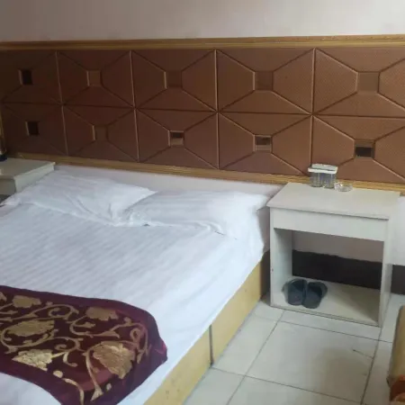 Xinji Xusheng Hotel