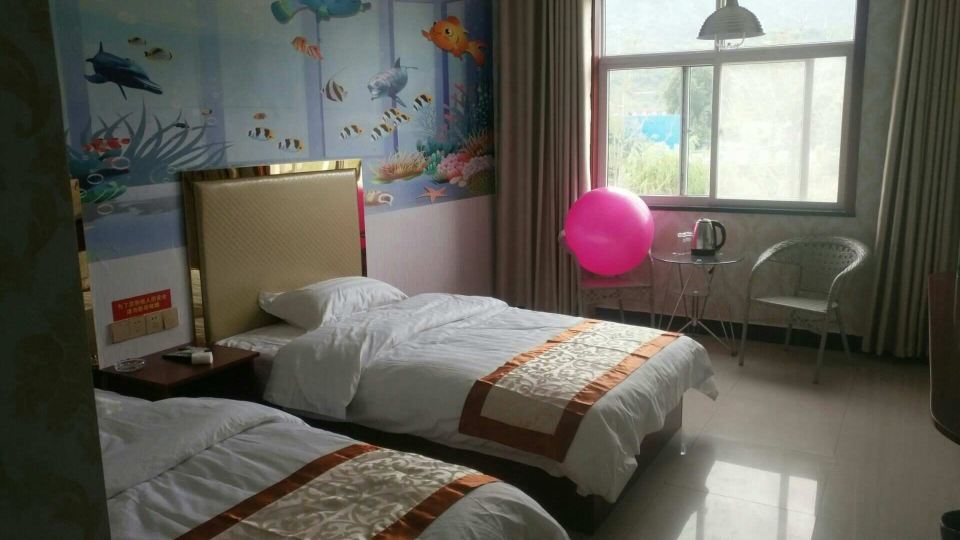 Shangluo Business Hotel in Shuifang