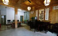 Yuxian Yangyue Caotang Homestay