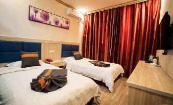 Coloroom Hotel (Chenggu Bus Terminal)
