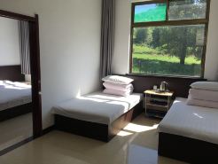 Jiaocheng Courtyard Hotel