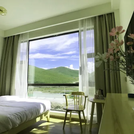 Five Color Boutique Hotel (Gesar Cultural Museum Branch in Seda County)