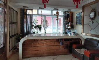 Helen Happiness Hotel - Housity