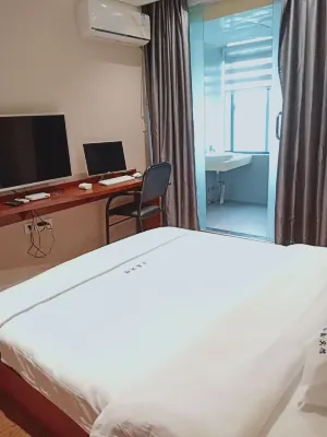 Jinxin Hotel - Bãi đậu xe