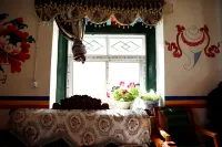 Gongbo'gyamda Zhandui Guest House
