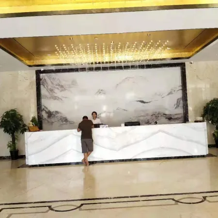 Honghu Shengtai Hotel