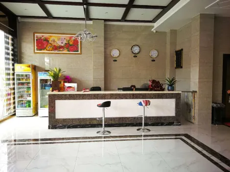 Shiqian Gaolou Theme Hotel Отели рядом с достопримечательностью «Fo'ding Hill»