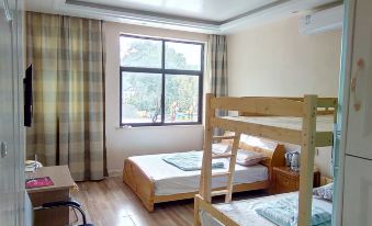 Shuri Haifeng Guesthouse