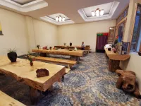 Dechenz Middle Homestay