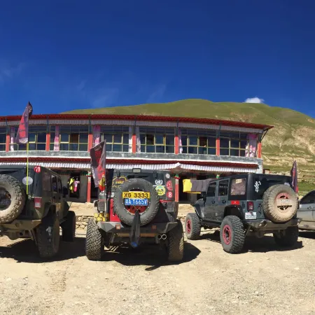 Nima Dangyacuo BMW Hotel