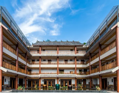 Xiangtu Stories Manor