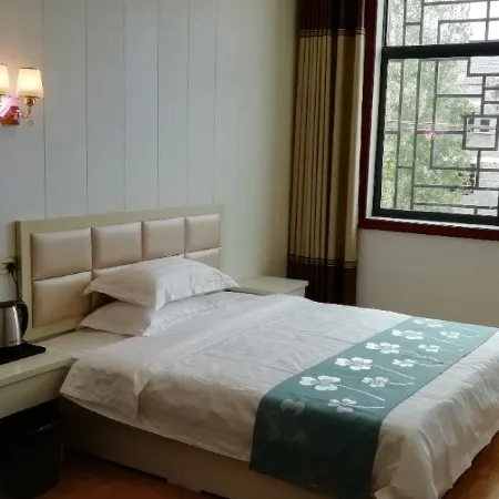 Suixian Caiyi Hotel
