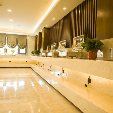 Mengzhou Huiyijia Business Hotel