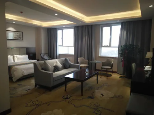 Huahui Kaiyue Hotel Hotels in Hoxud