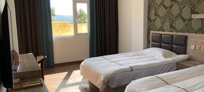 Longfeng Hotel Hotel a Shiping