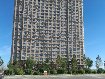 Fenghuang Business Hotel