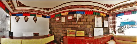 Dengya Hotel Отели рядом с достопримечательностью «Xizang Yanjing Millennium Ancient Salt Field»