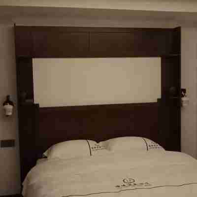 洱源蓮峯温泉酒店 Rooms