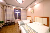 Lushan Yize Inn (Copper Statue Plaza)