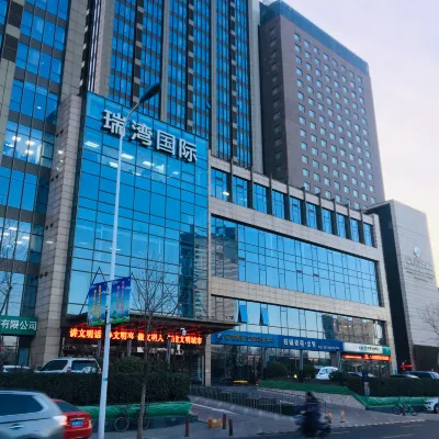 Sunny International Apartment Hotels near Taku Forts