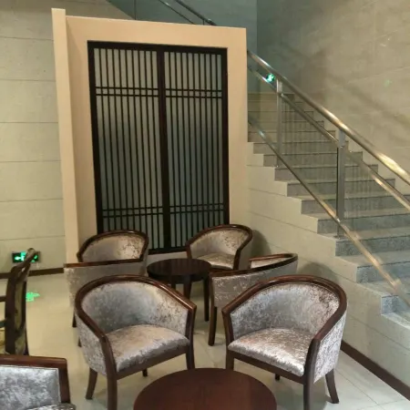 Deyang Baisheng Hotel