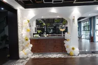 Huiju Hotel
