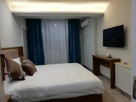Harbin Shangjin Express Hotel (Sofia Church)