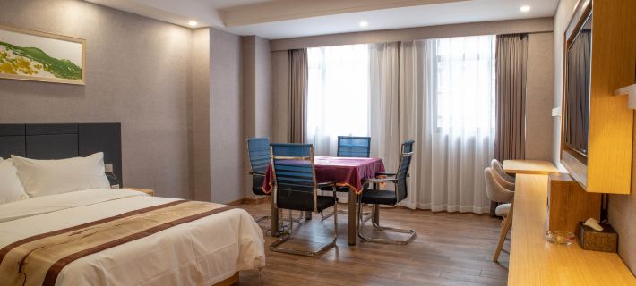 Xingchen Hotel Hotels in Qu County