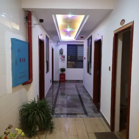 Shaoshan Simple Inn