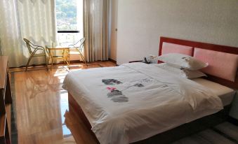 Shiqian Gaolou Theme Hotel