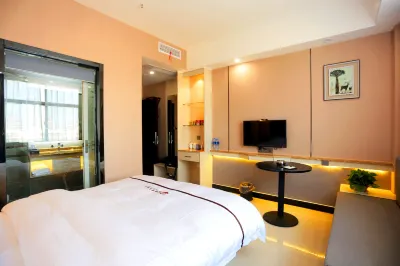 Yingshan Xinghao Business Hotel Hotels near Sijihuahai Zhonghua Garden Scenic District