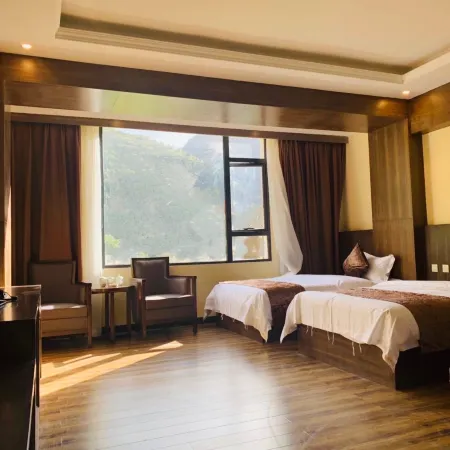 Lunzhoucang Hotel