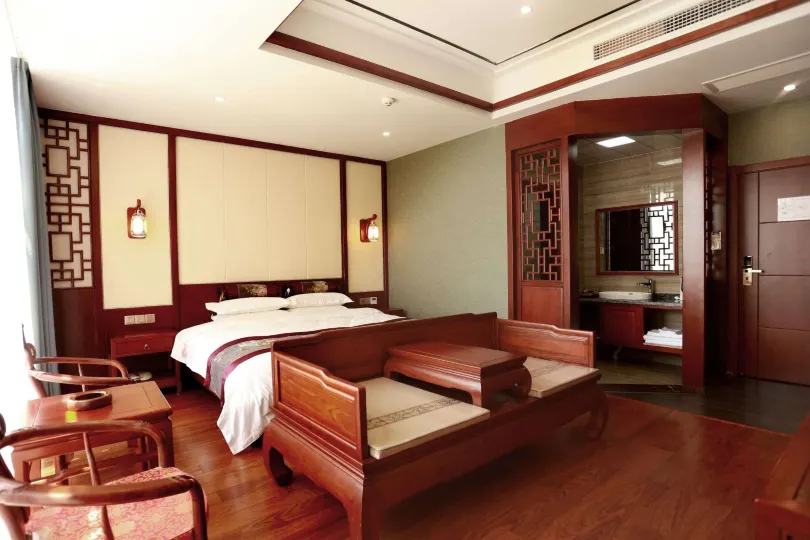 Zhangjiajie Yixiang Theme Hotel (High Speed Rail West Station Branch)