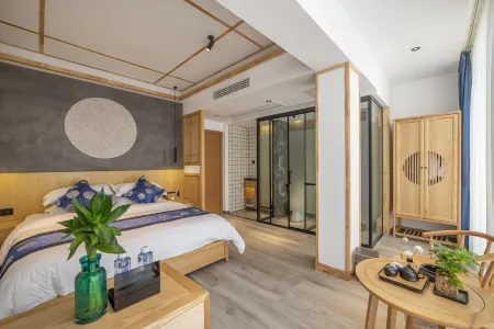 Eryatou Inn (Zhangjiajie National Forest Park)
