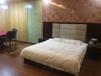 威信锦源酒店 - 豪华大床间