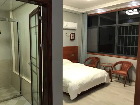 Yuexi Youjia Homestay Отели рядом с достопримечательностью «Dabie Mountain Azalea Ecological Cultural Grand View Garden»