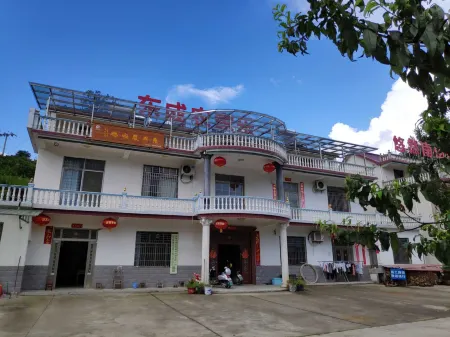 Yuexi Dongcheng Farmhouse Отели рядом с достопримечательностью «Mingtang Mountain»