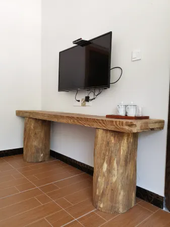 Kaihua Luoshishan Homestay Отели рядом с достопримечательностью «Qianjiangyuan National Forest Park»