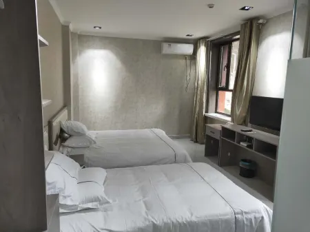 Luntai Populus Hotel Отели рядом с достопримечательностью «Tarim Populus Euphratica Forest Park»