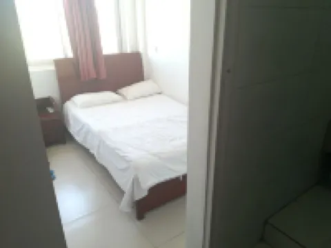 Pinghu fang yi hotel