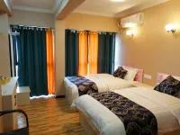 Huaying Weekend Apartment