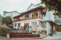 Hangzhou Zhepanli · Kayu Chinese Inn (Qingzhiwu Zhejiang University Yuquan Campus) Hotels near Hangzhou Botanical Garden