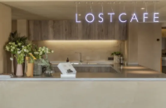 LOSTVILLA(Zhongwei Yellow River Dormitory)