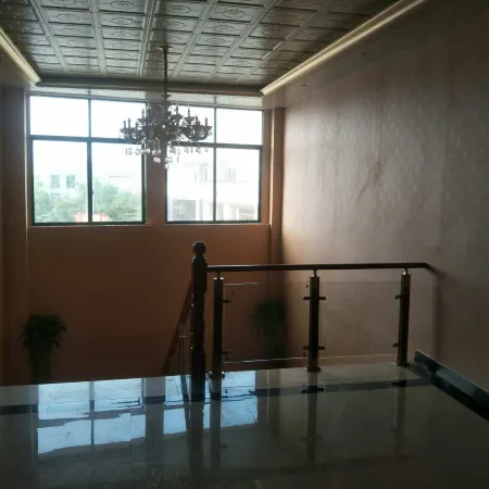 Luanchuan Friendship Business Hotel