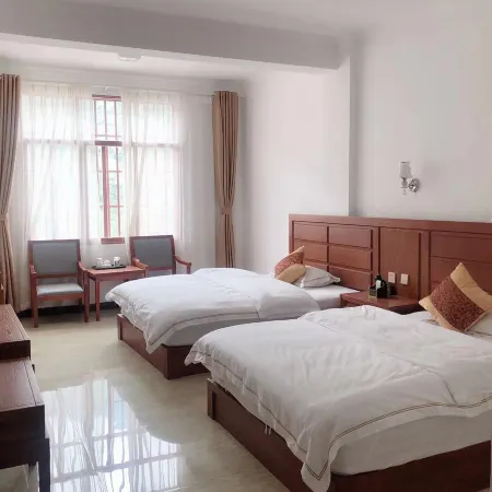 Lanping Hejia Hotel