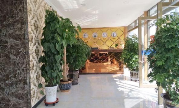 围场优悦快捷宾馆 - Housity