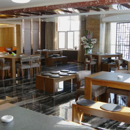 Jingtai Dongsheng International Hotel