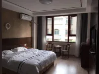 Xilin Yuyuan Hotel Hotels near Xilin Martyrs' Cemetery