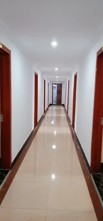 Maoshan Taoism hotel Отели рядом с достопримечательностью «Yuanfu Wanning Palace»